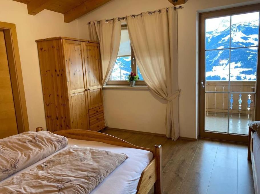 Ferienhaus Zillertal Panorama Blick Balkon Sauna Zellberg Exterior photo