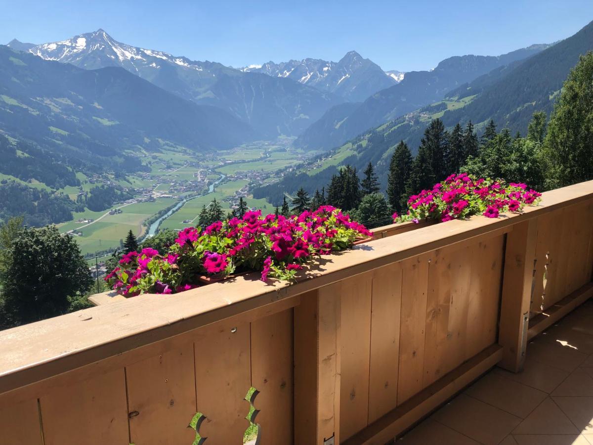Ferienhaus Zillertal Panorama Blick Balkon Sauna Zellberg Exterior photo