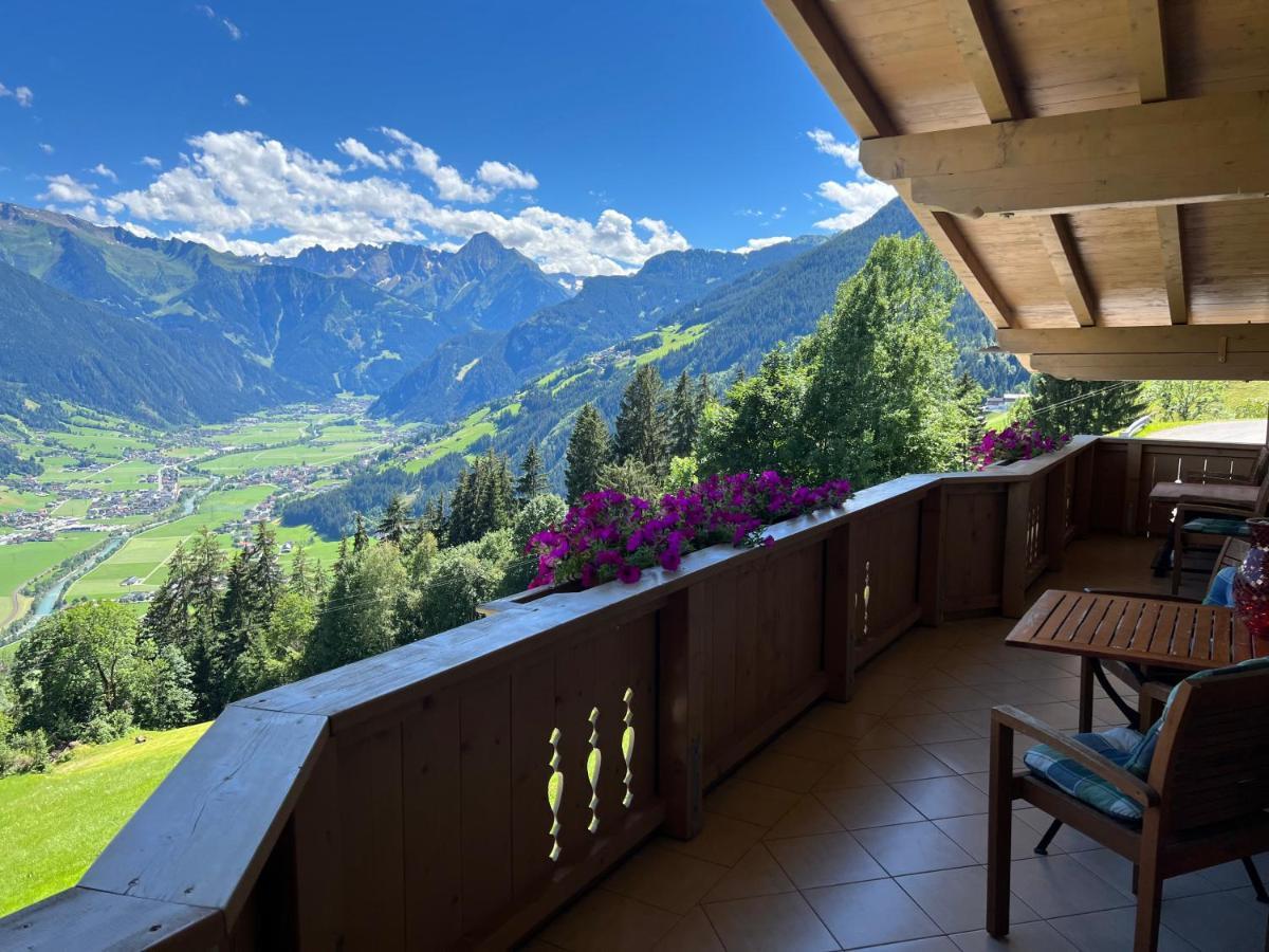 Ferienhaus Zillertal Panorama Blick Balkon Sauna Zellberg Exterior photo